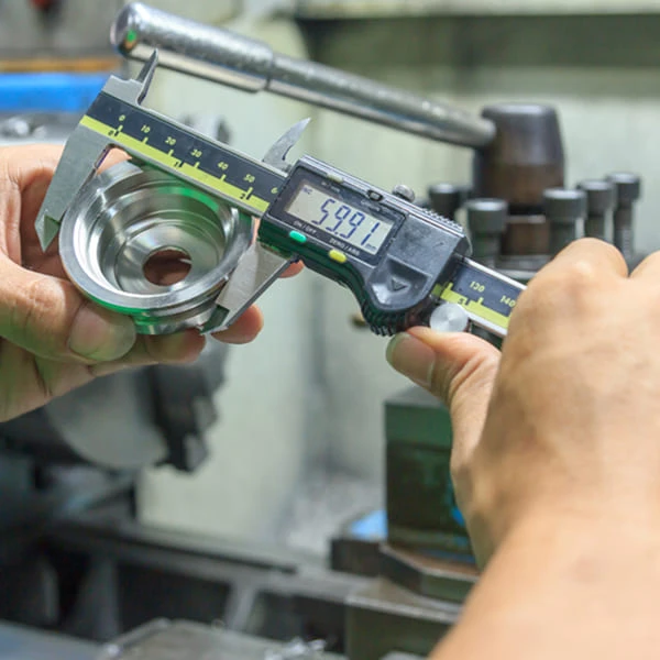 ISO 17025 : la norme de mesure de précision clé 2 Renforcer-la-confiance-grâce-à-des-services-certifiés